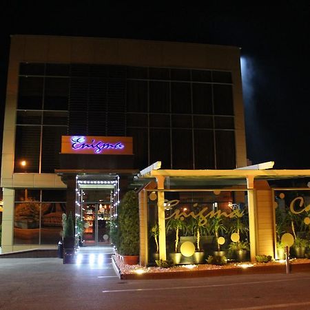Enigma Pension Târgu Jiu Extérieur photo