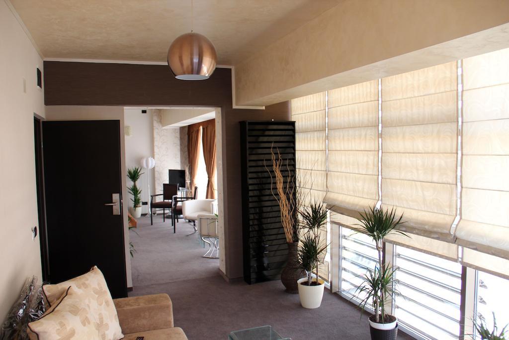 Enigma Pension Târgu Jiu Chambre photo
